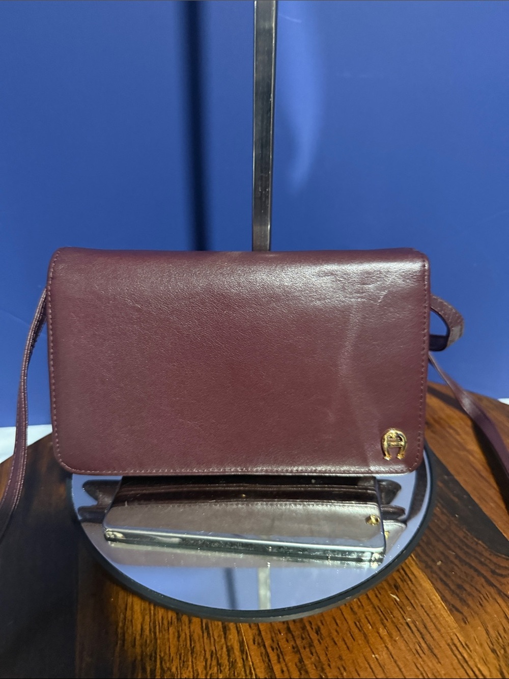 Etienne Aigner Front Flap Leather
Crossbody Shoulder Bag Buckle Straps Y2K